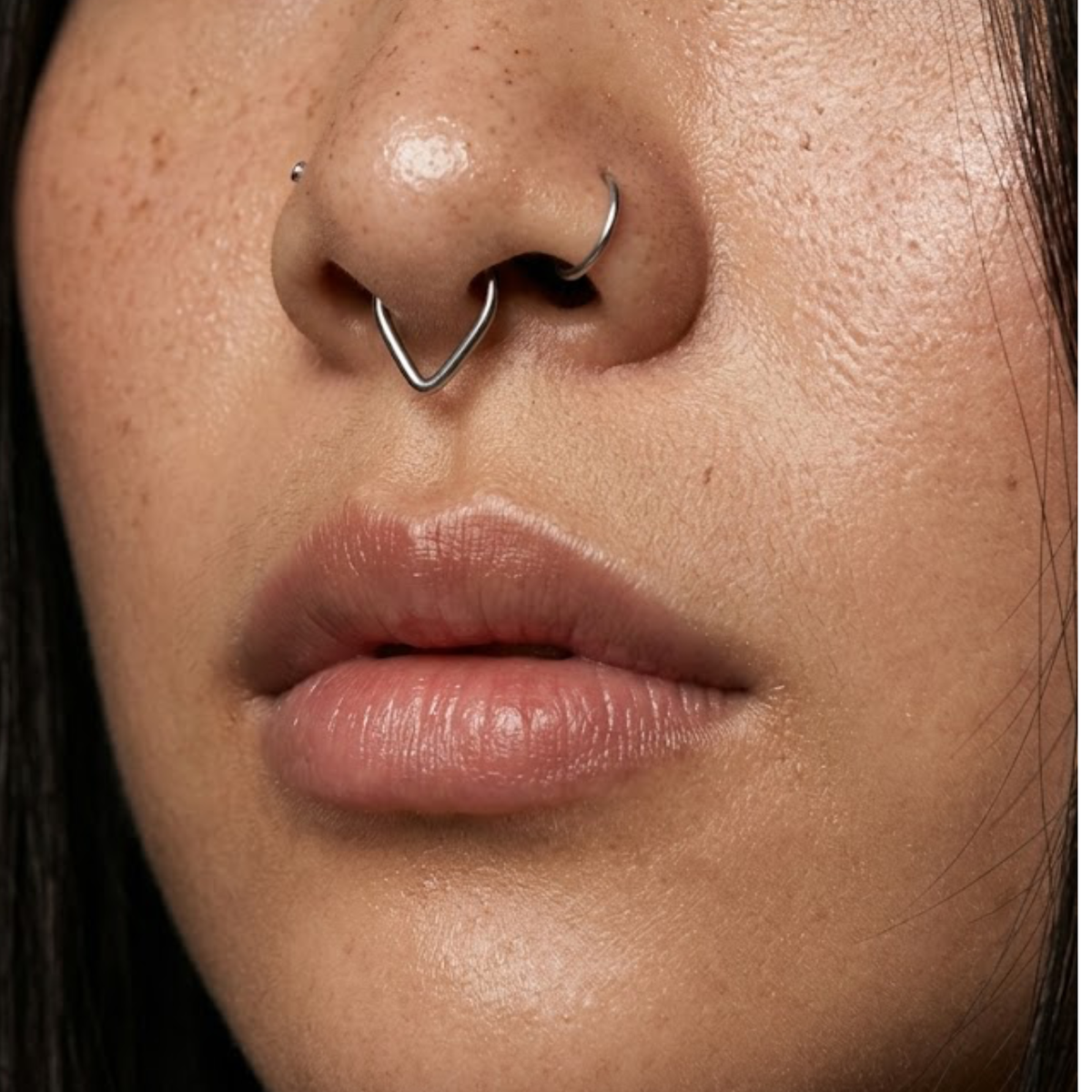 จิวแบบเจาะ ทรงหยดน้ำ | Petal Drop Piercing