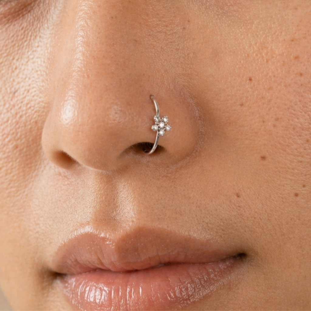 จิวจมูกแบบไม่ต้องเจาะ ทรงดอกไม้ | Bloom Mini Flower Nose Cuff