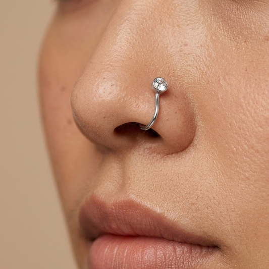 จิวจมูกแบบไม่ต้องเจาะ ทรงหนีบหัวเพชร | Crystal Clip Nose Cuff