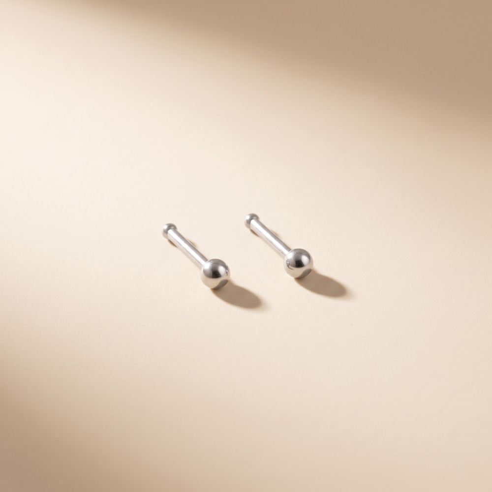 จิวจมูกก้านบอล | Ball Stud Nose Piercing