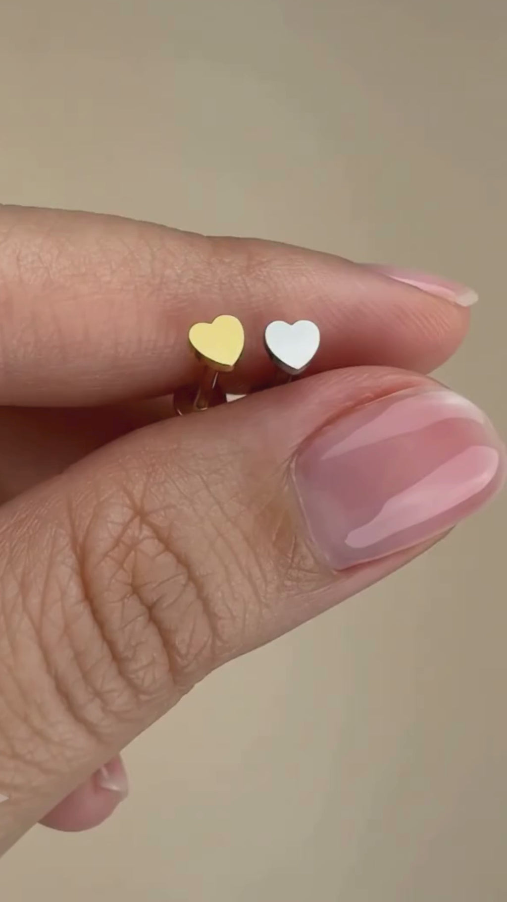 จิวหูหัวใจ Flat Back | Titanium Heart Stud